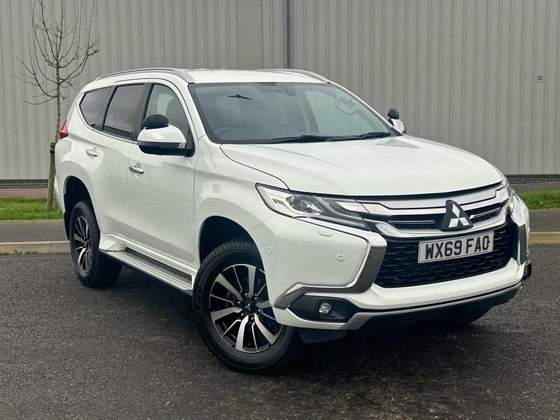 White Used 2019 Mitsubishi Shogun SUV | £15,495 (Super price) - Image 1/4