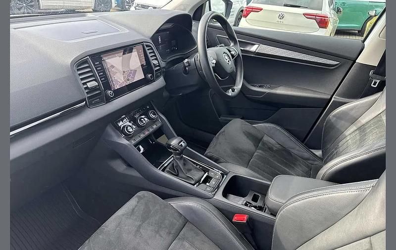 Used Skoda Karoq SE L 147 HP (108 kW) 2023 Moon white metallic SUV