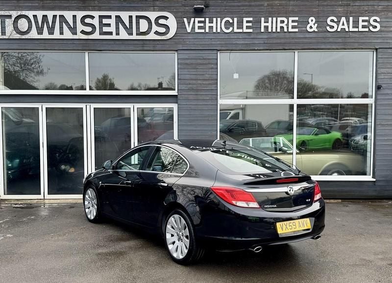 Used Vauxhall Insignia Elite 260 HP (191 kW) 2010 Black Hatchback