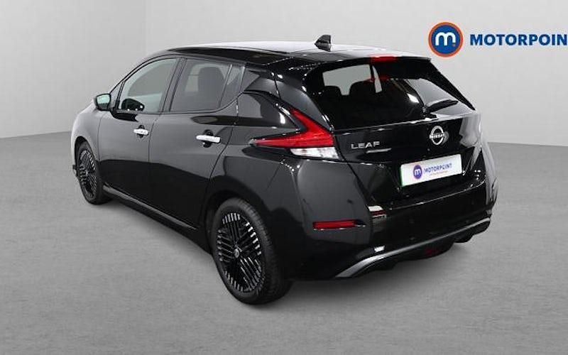 Used Nissan Leaf N-Connecta 110 kW (150 HP) 2025 Hatchback