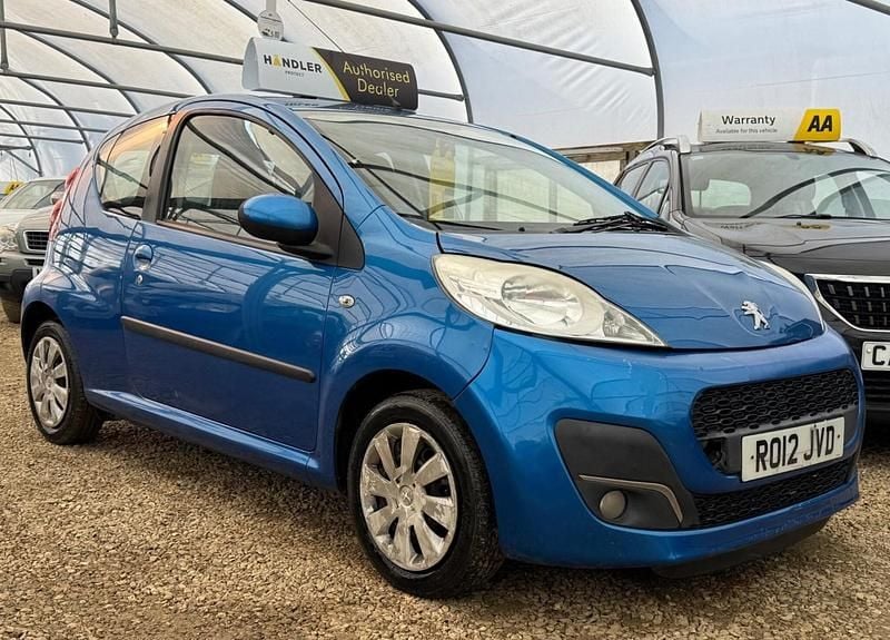 Used Peugeot 107 Active 68 HP (50 kW) 2012 Blue Hatchback
