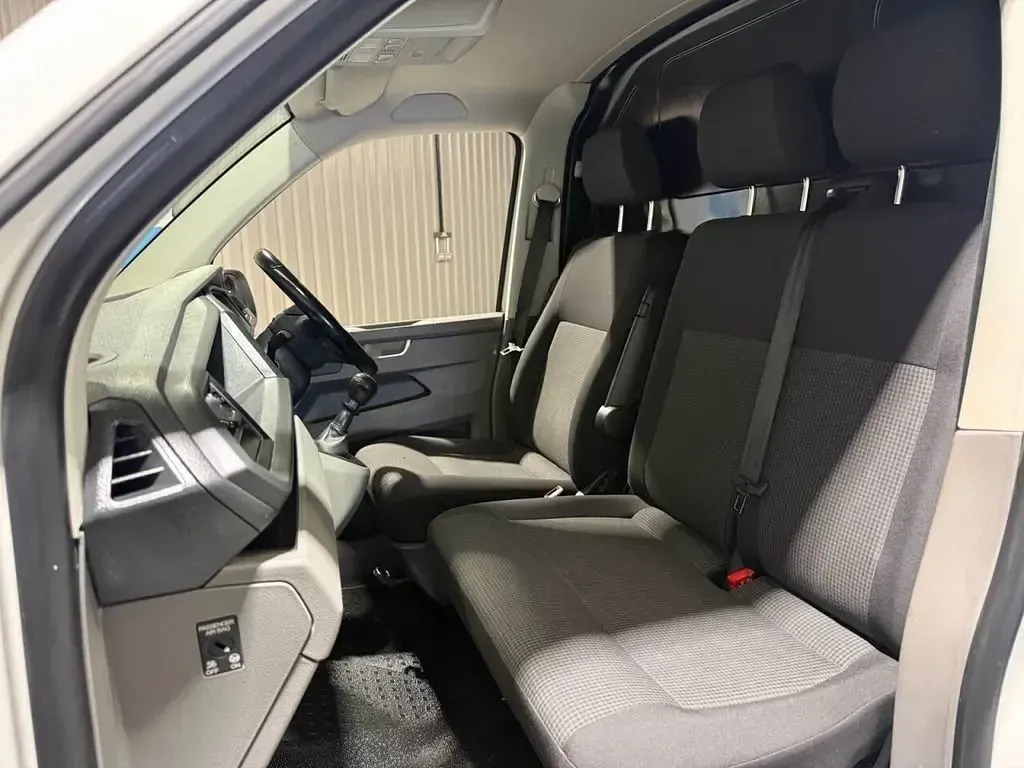 Begagnad VW Transporter Startline 2021 Vit Van