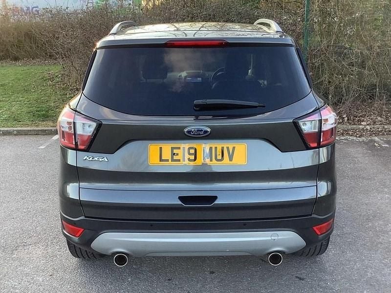 Used Ford Kuga Titanium 150 HP (110 kW) 2019 Grey SUV