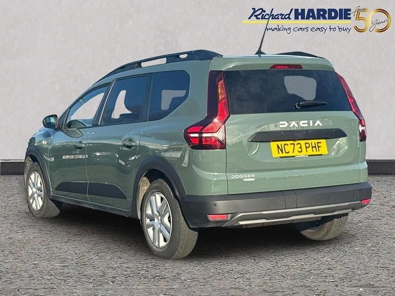Green Used 2024 Dacia Jogger Expression MPV | £17,999 (Fair price) - Image 1/3