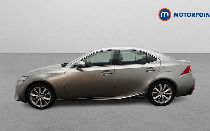 Used Lexus IS300h Executive Line 223 HP (164 kW) 2016 Silver Sedan