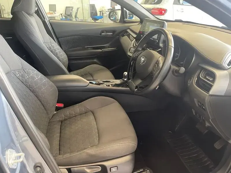 Used Toyota C-HR Design 122 HP (89 kW) 2020 Grey SUV