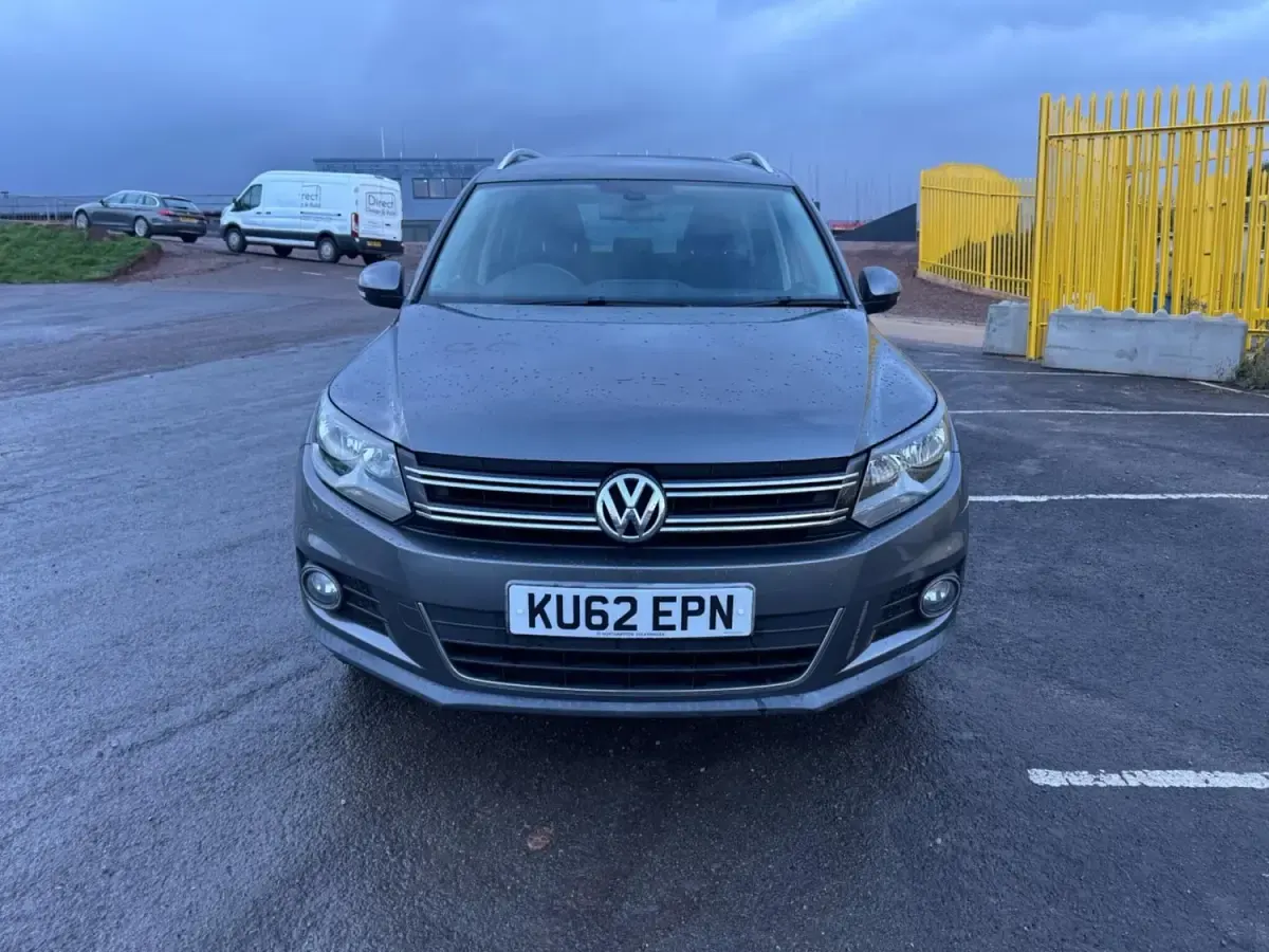Second-hand VW Tiguan Sportline 170 CP (125 kW) 2012 Gri SUV