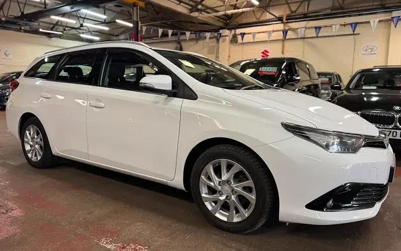 Used Toyota Auris Touring Sports 136 HP (100 kW) 2018 Estate