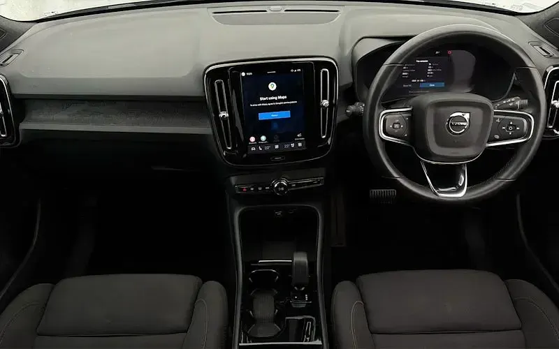Used Volvo XC40 Plus 169 kW (231 HP) 2022 Silver SUV