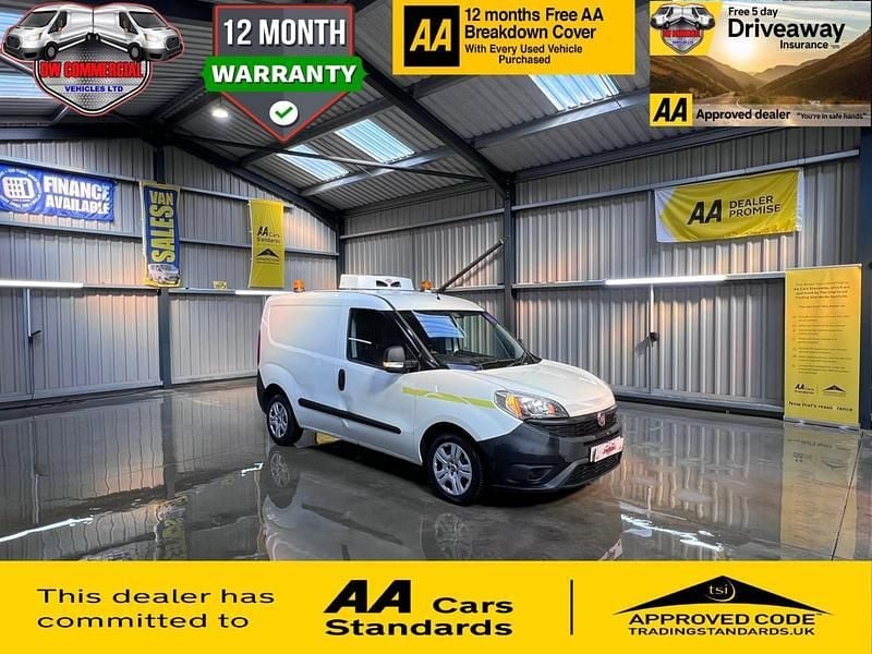 White Used 2015 Fiat Doblò MPV | £2,995 (Expensive) - Image 1/4