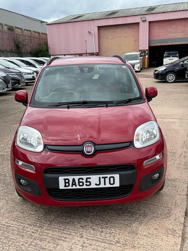 Used Fiat Panda Lounge 85 HP (62 kW) 2016 Red Hatchback