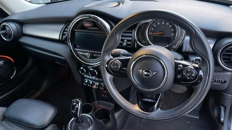 Used Mini Cooper Exclusive 136 HP (100 kW) 2019 Black Hatchback