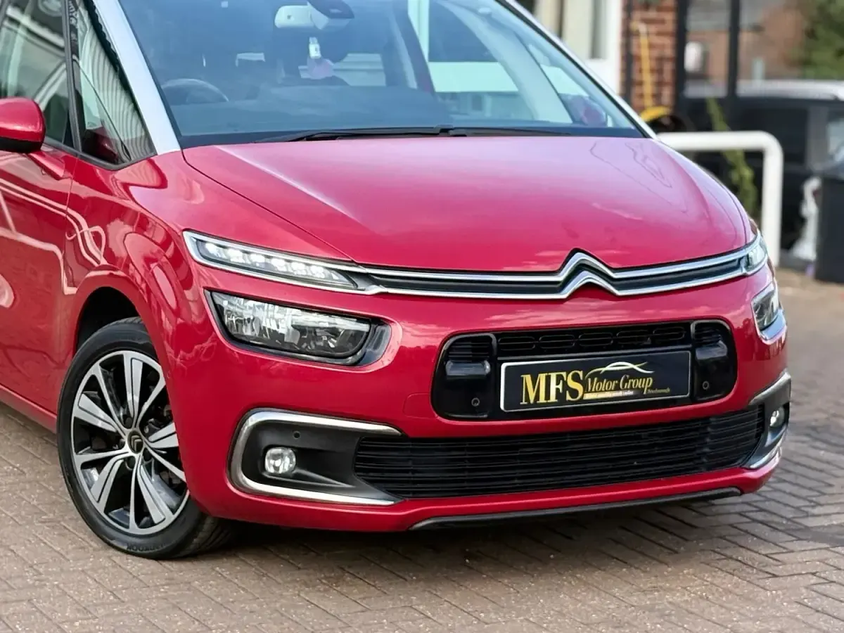 Used Citroën Grand C4 Picasso Flair 120 HP (88 kW) 2017 Red MPV