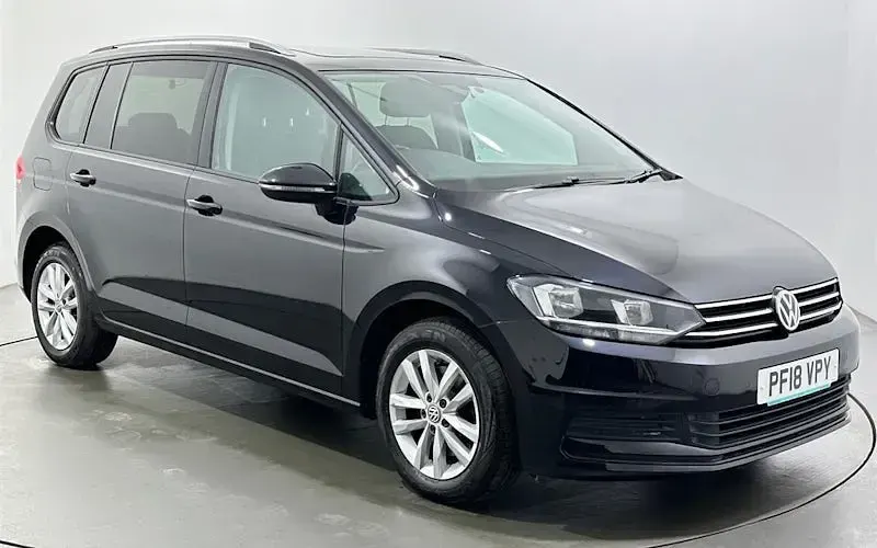 Używany VW Touran Family 150 KM (110 kW) 2020 Minivan
