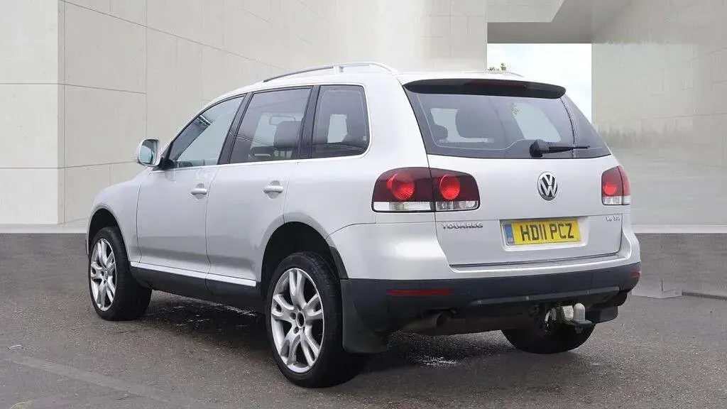 Used VW Touareg SE 2011 Silver SUV