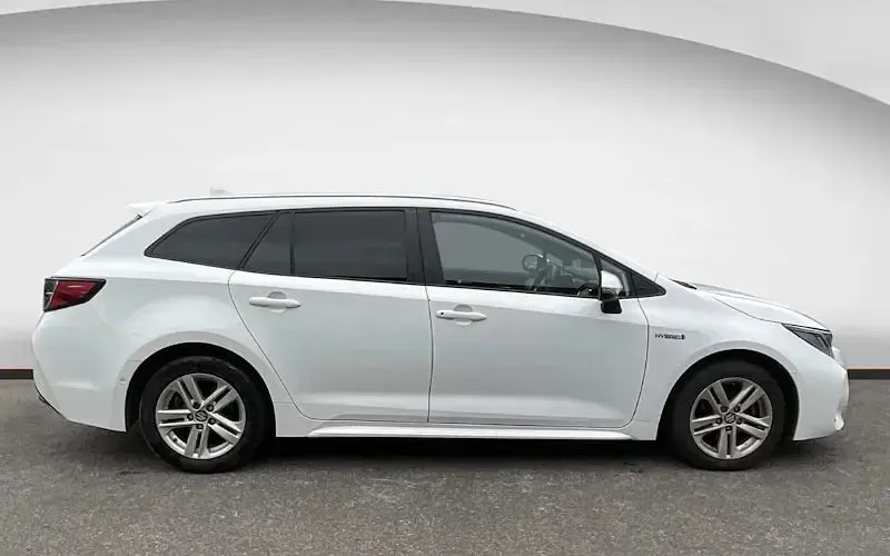 Used Suzuki Swace SZ5 122 HP (89 kW) 2022 White Estate