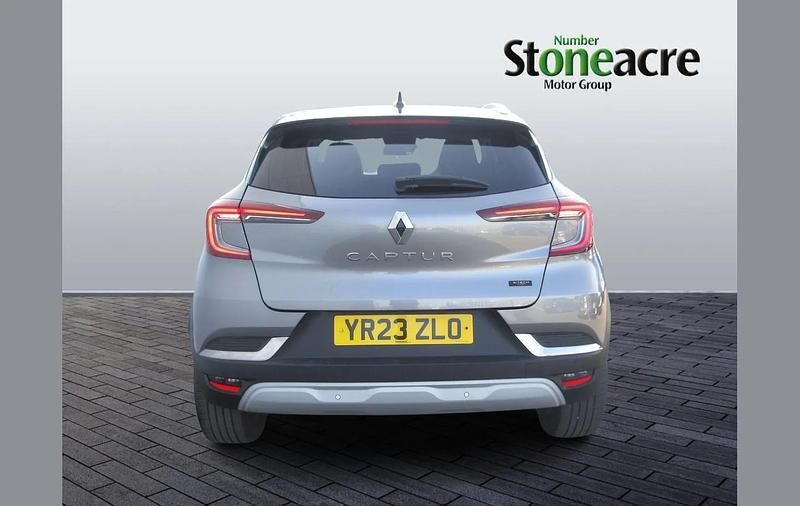 Used Renault Captur Techno 143 HP (105 kW) 2023 Other SUV