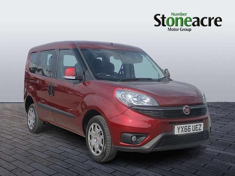 Red Used 2016 Fiat Doblò Easy MPV | £7,995 (Fair price) - Image 1/4