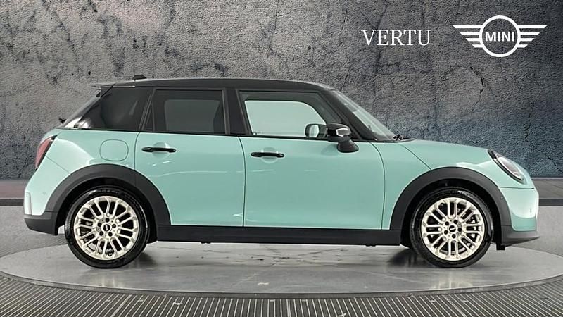 Usado Mini Cooper S Hatch 201 HP (147 kW) 2024 Verde Citadino