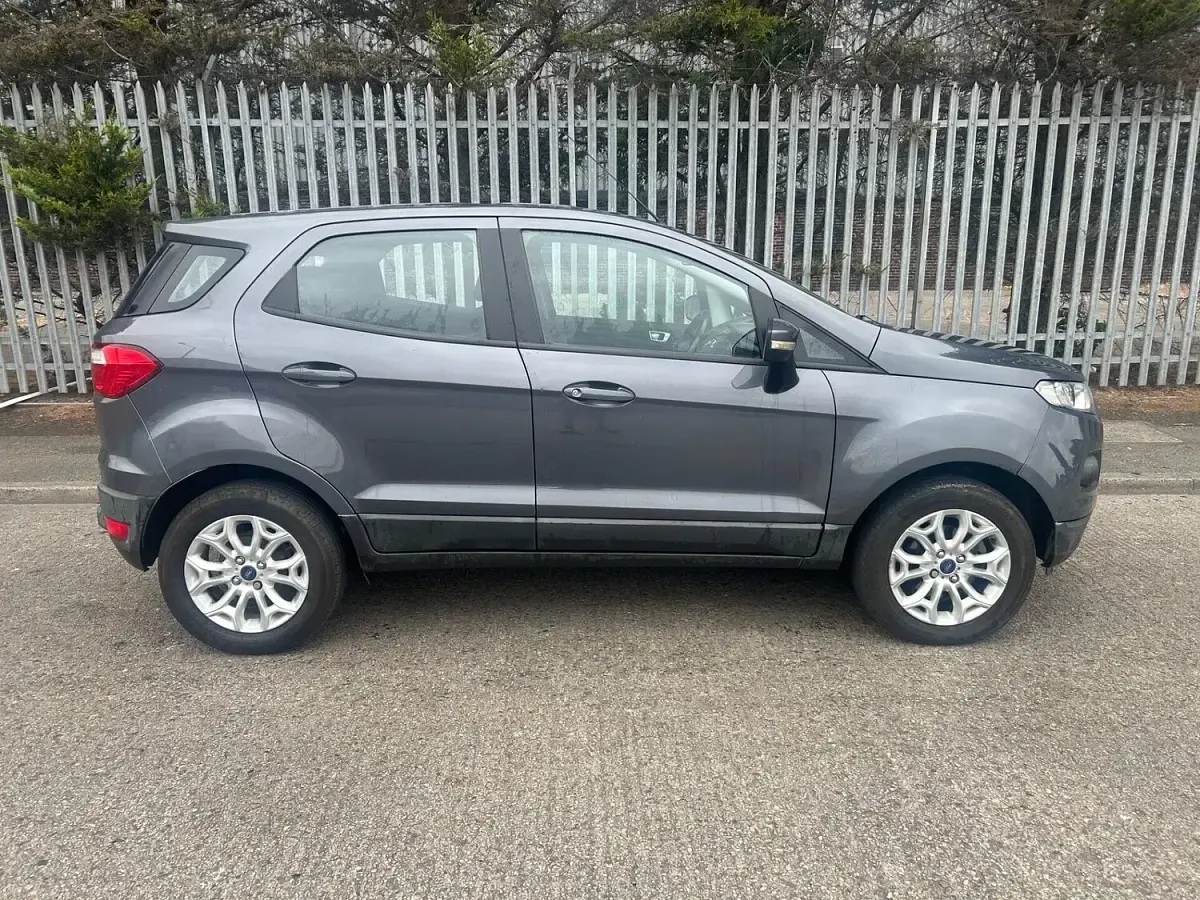 Used Ford Ecosport Zetec 95 HP (69 kW) 2018 Grey SUV