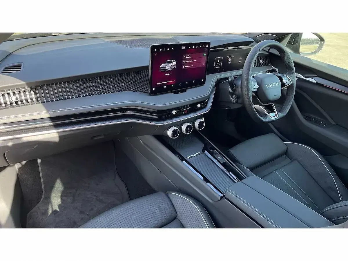 Used Skoda Superb SportLine 150 HP (110 kW) 2026 Midnight black metallic Hatchback