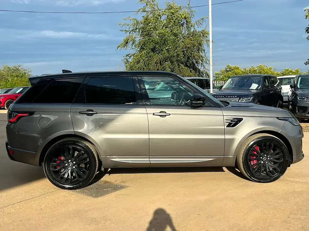 Used Land Rover Range Rover Sport HSE Dynamic 404 HP (297 kW) 2020 Silver SUV