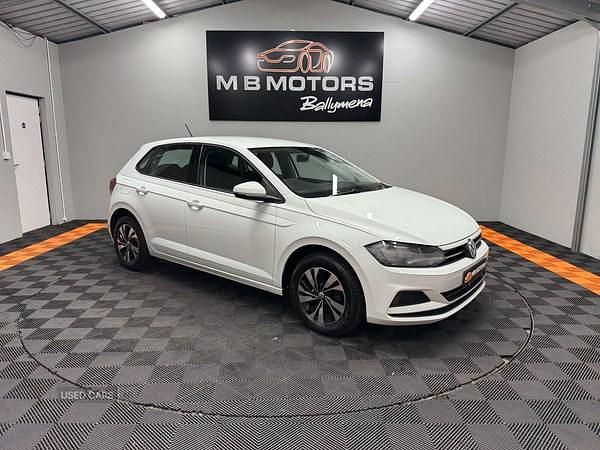White Used 2018 VW Polo SE Hatchback | £8,995 (Fair price) - Image 1/4
