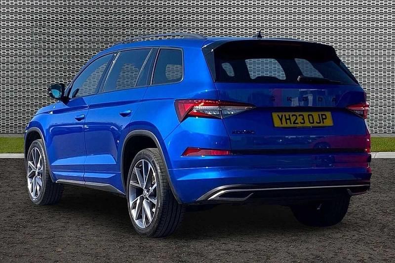 Used Skoda Kodiaq SportLine 110 HP (80 kW) 2023 Race blue metallic SUV