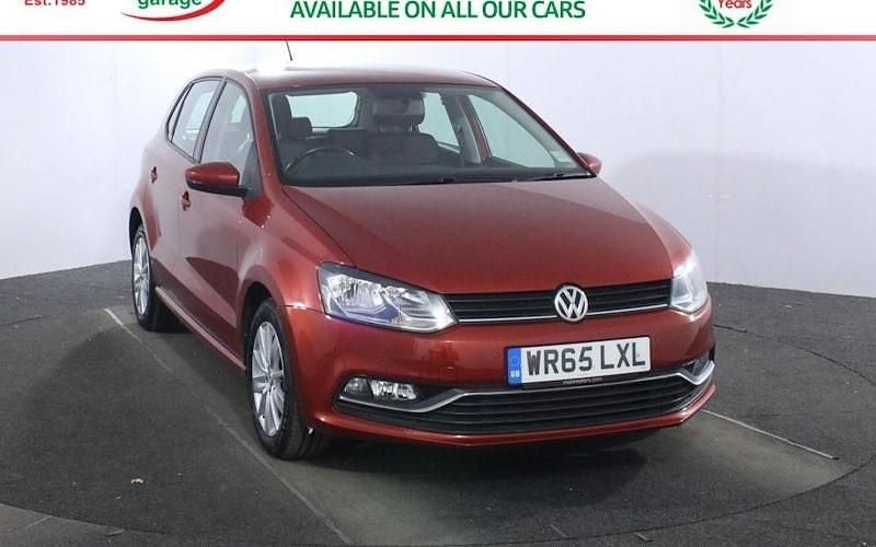 Begagnad VW Polo SE 90 HK (66 kW) 2015 Halvkombi