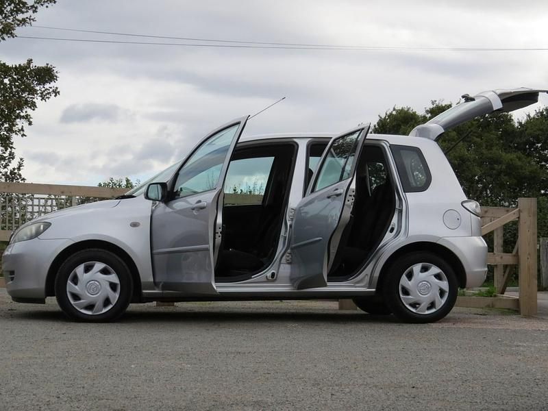 Used Mazda 2 2006 Silver Hatchback