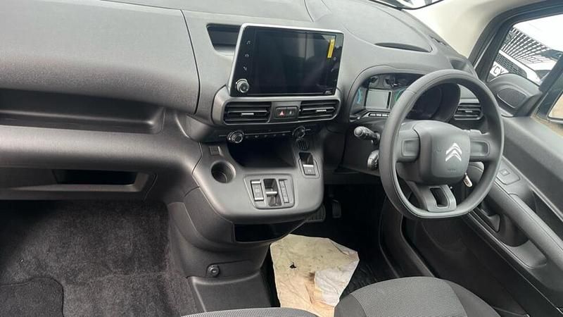 Used Citroën e-Berlingo 98 kW (134 HP) 2024 White MPV