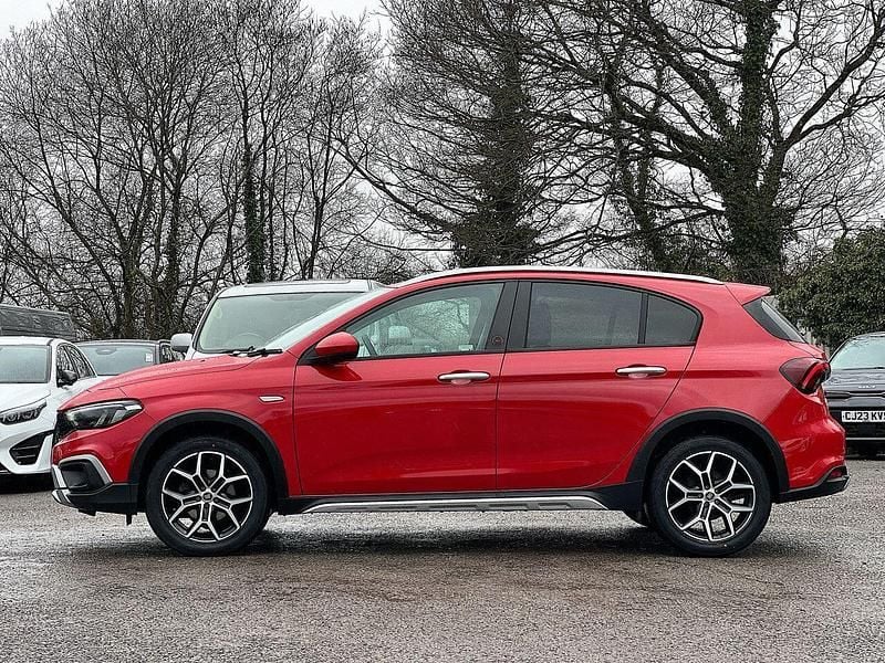 Used Fiat Tipo Red 100 HP (73 kW) 2022 Red Hatchback