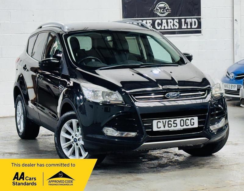 Used Ford Kuga Titanium 180 HP (132 kW) 2015 Black SUV