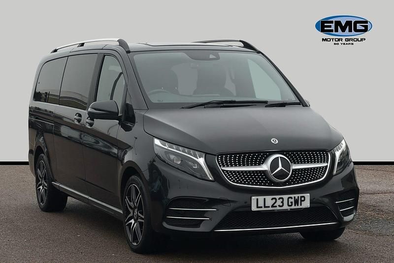 Used Mercedes V300 AMG line 237 HP (174 kW) 2023 Grey MPV