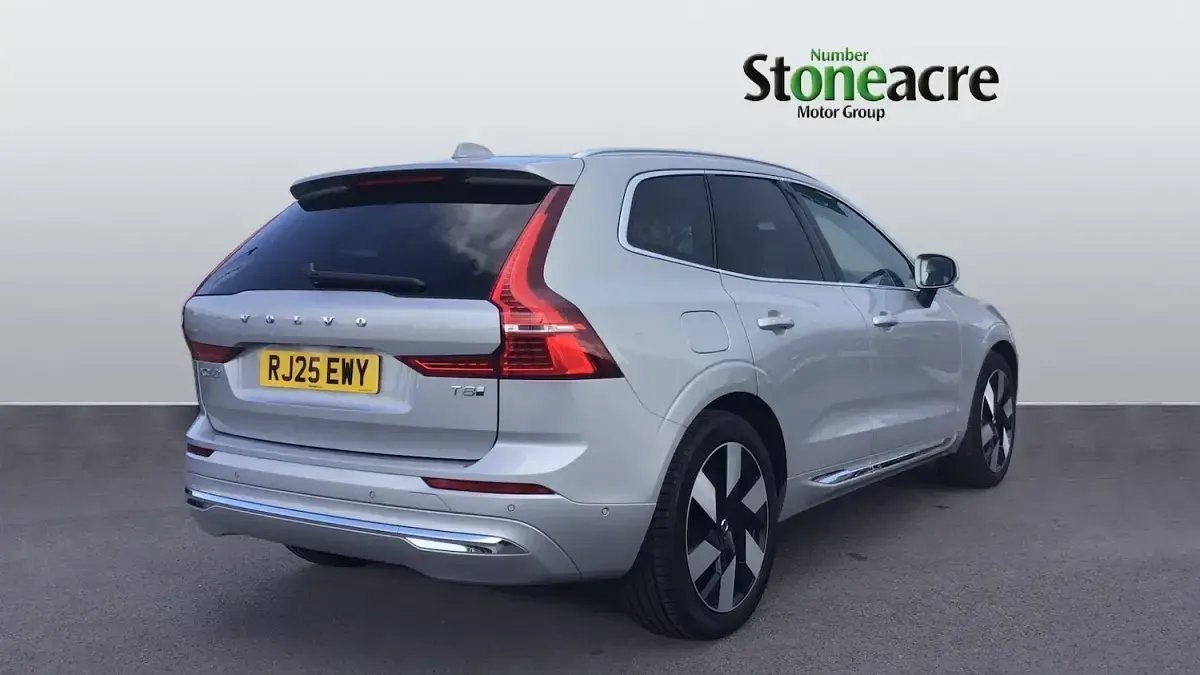 Used Volvo XC60 Ultra 455 HP (334 kW) 2025 Silver SUV