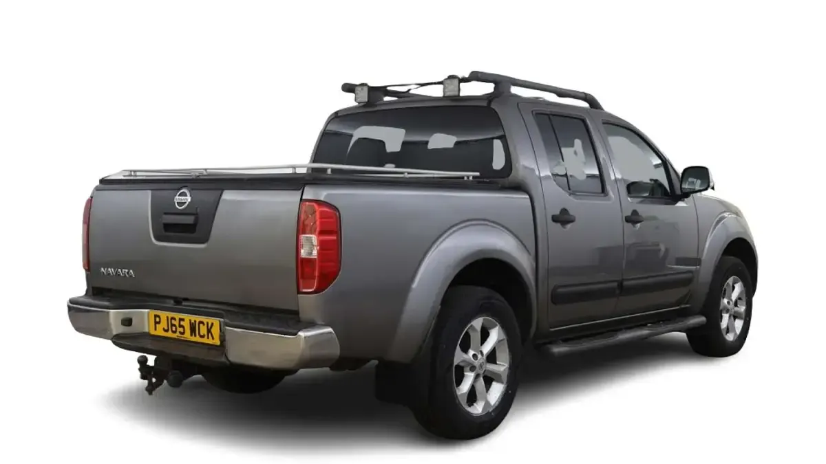 Used Nissan Navara Tekna 2015 Grey Pickup
