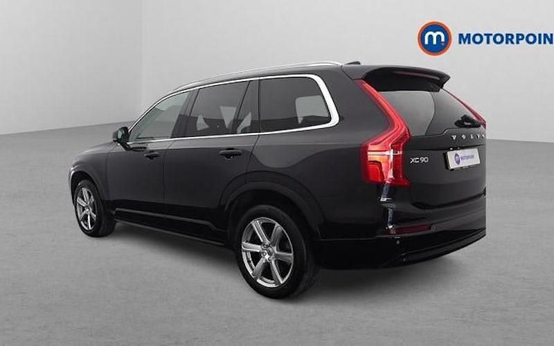 Used Volvo XC90 Core 250 HP (183 kW) 2025 SUV