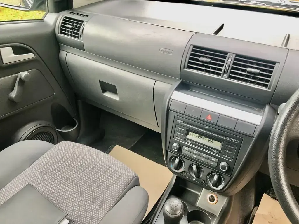 Używany VW Fox 55 KM (40 kW) 2010 Czarny Hatchback