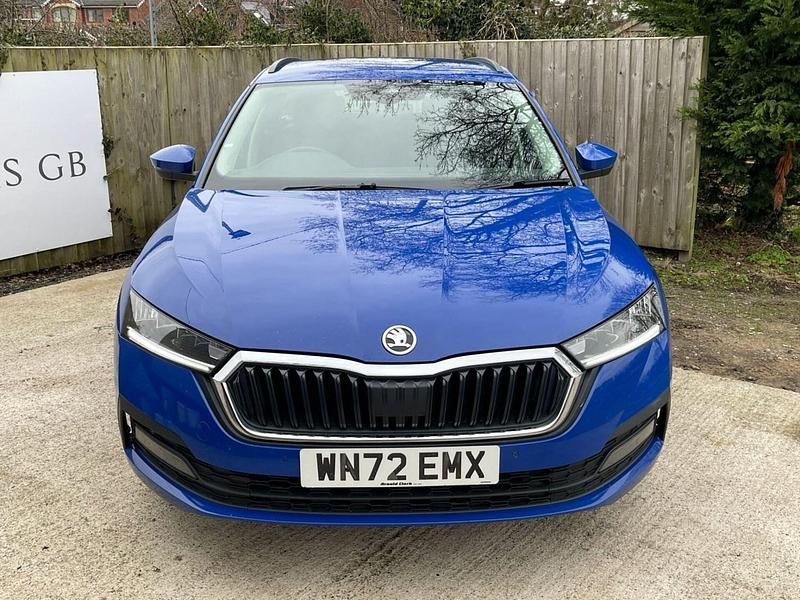 Begagnad Skoda Octavia SE Technology 150 HK (110 kW) 2022 Blå Kombi