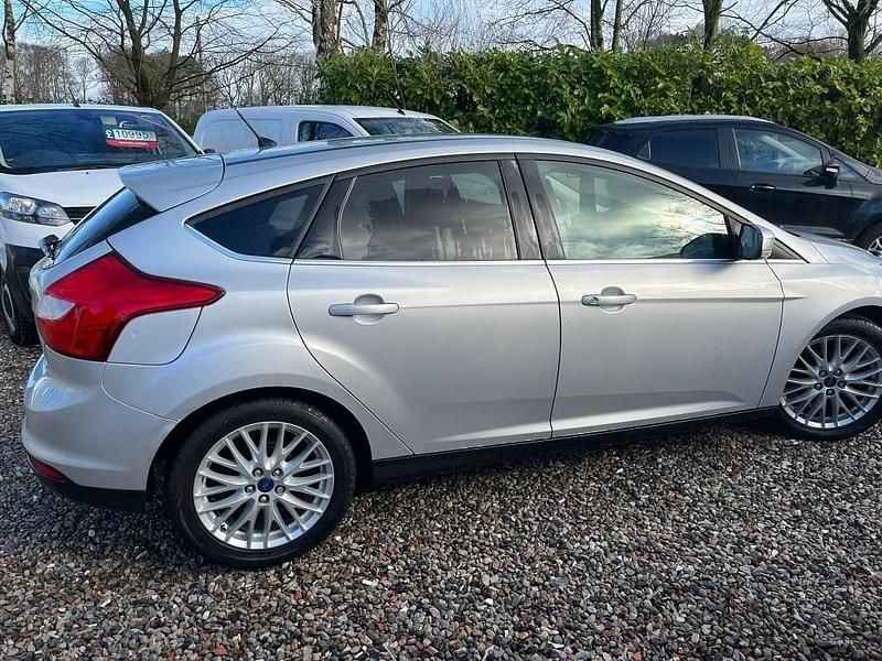 Used Ford Focus Zetec 2014 Silver Hatchback