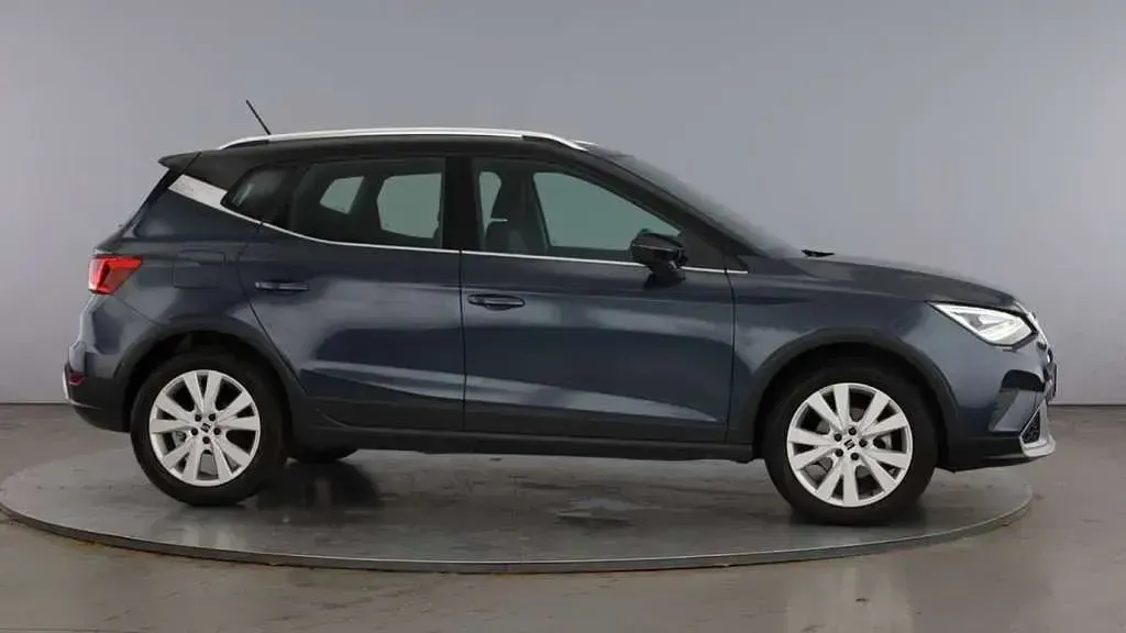 Used Seat Arona Xperience 110 HP (80 kW) 2023 Grey SUV