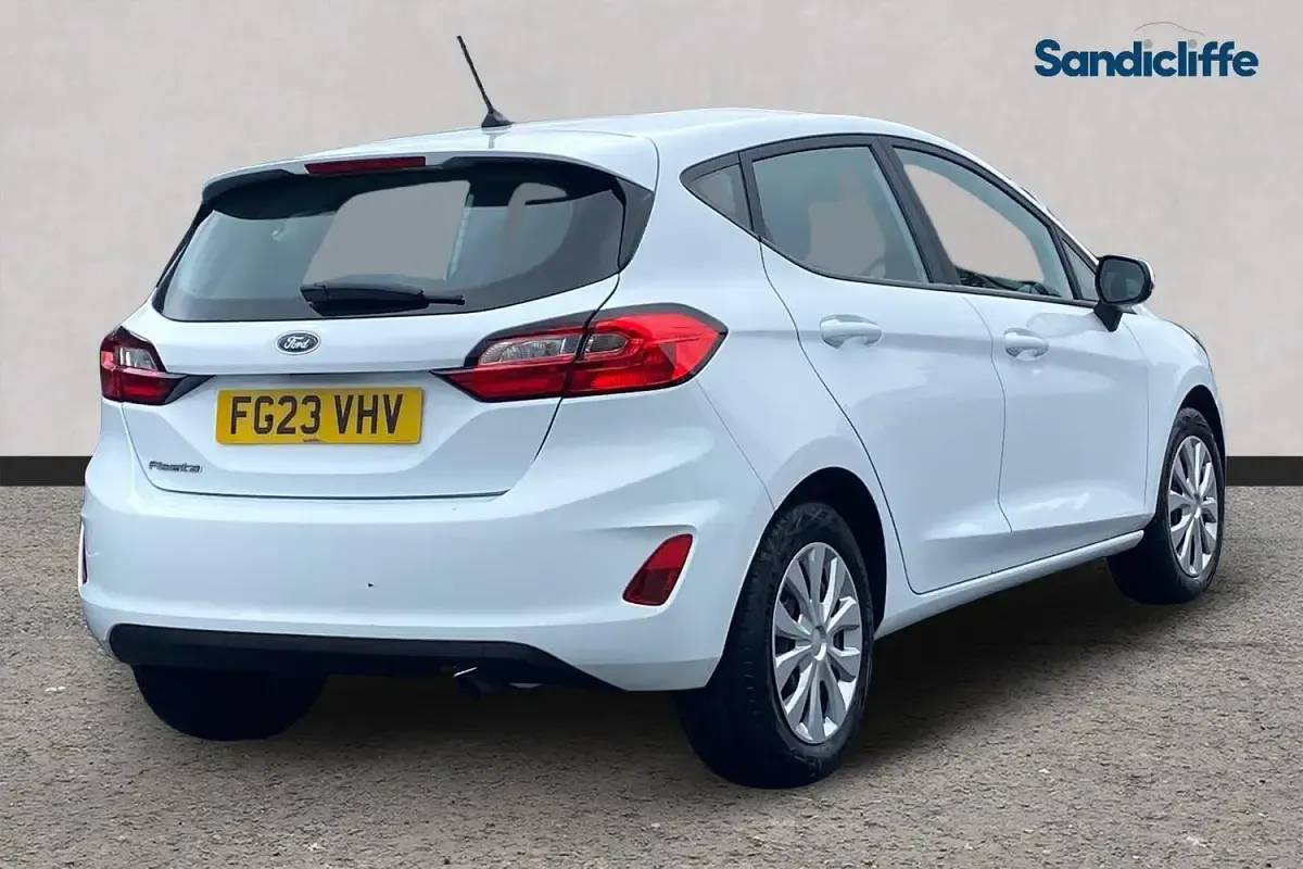 Used Ford Fiesta Trend 100 HP (73 kW) 2023 White Hatchback