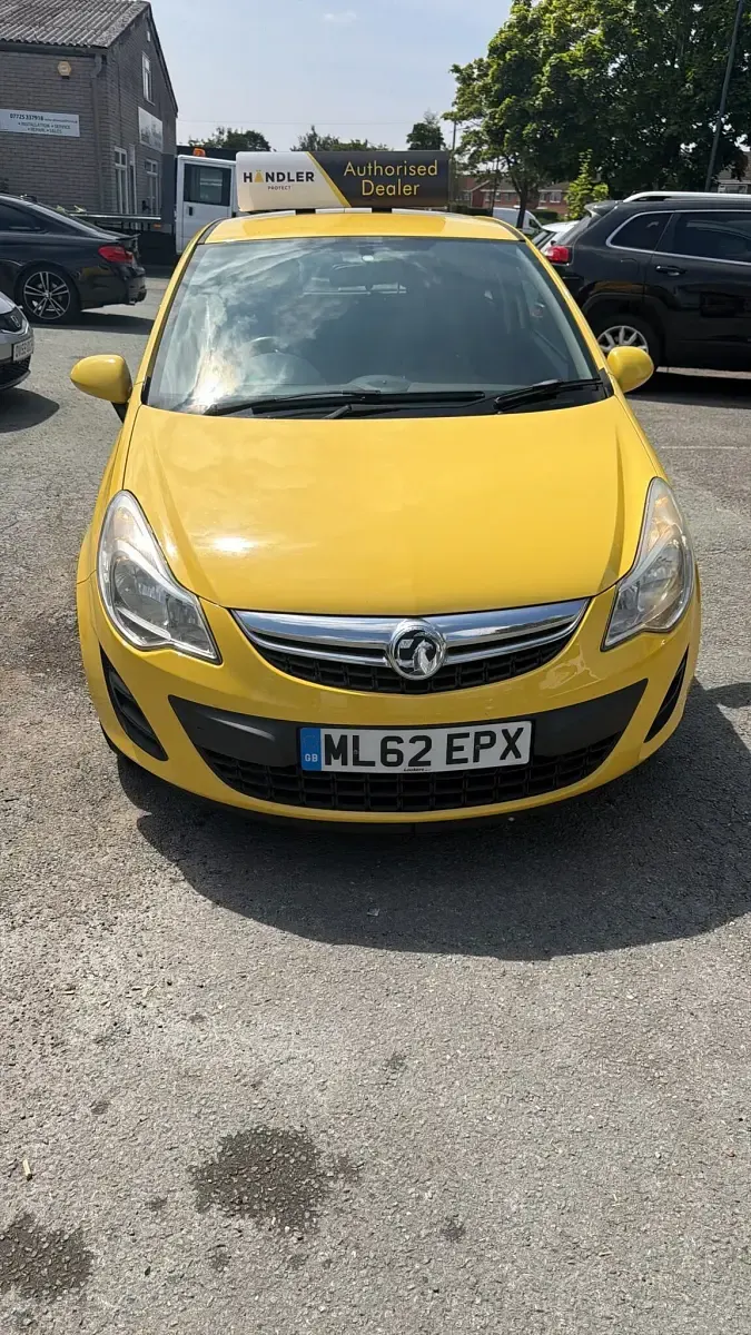 Used Vauxhall Corsa S 65 HP (47 kW) 2012 Yellow Hatchback