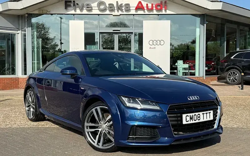 Usado Audi TT Roadster S-Line 230 HP (169 kW) 2018 Cabrios