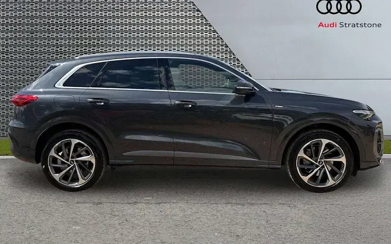 Used Audi Q5 S-Line 204 HP (150 kW) 2025 Grey SUV