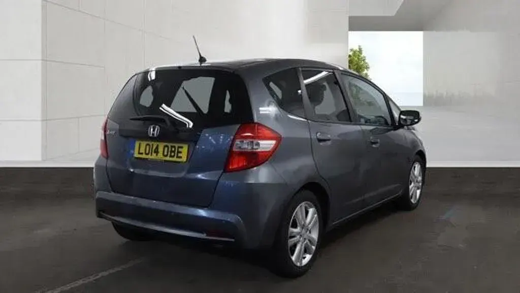 Used Honda Jazz ES 99 HP (72 kW) 2014 Hatchback