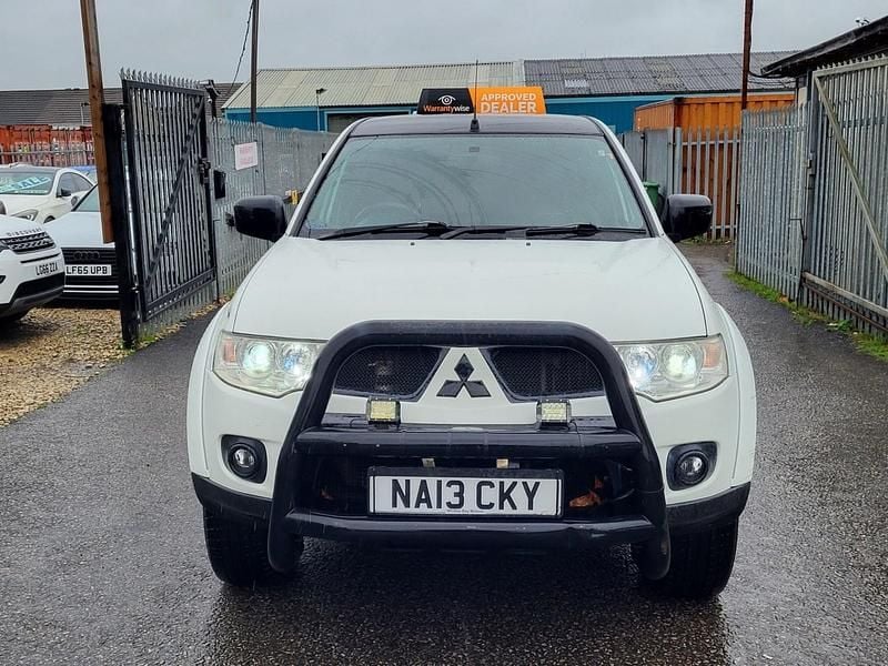 Used Mitsubishi L200 176 HP (129 kW) 2013 White Pickup