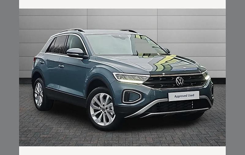 Used VW T-Roc Match 150 HP (110 kW) 2026 Petrol blue SUV