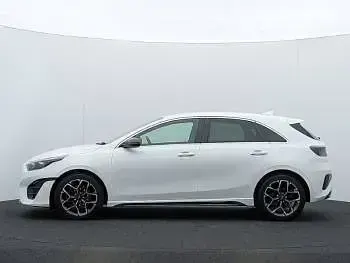 Used Kia Ceed GT-Line 158 HP (116 kW) 2024 White Hatchback