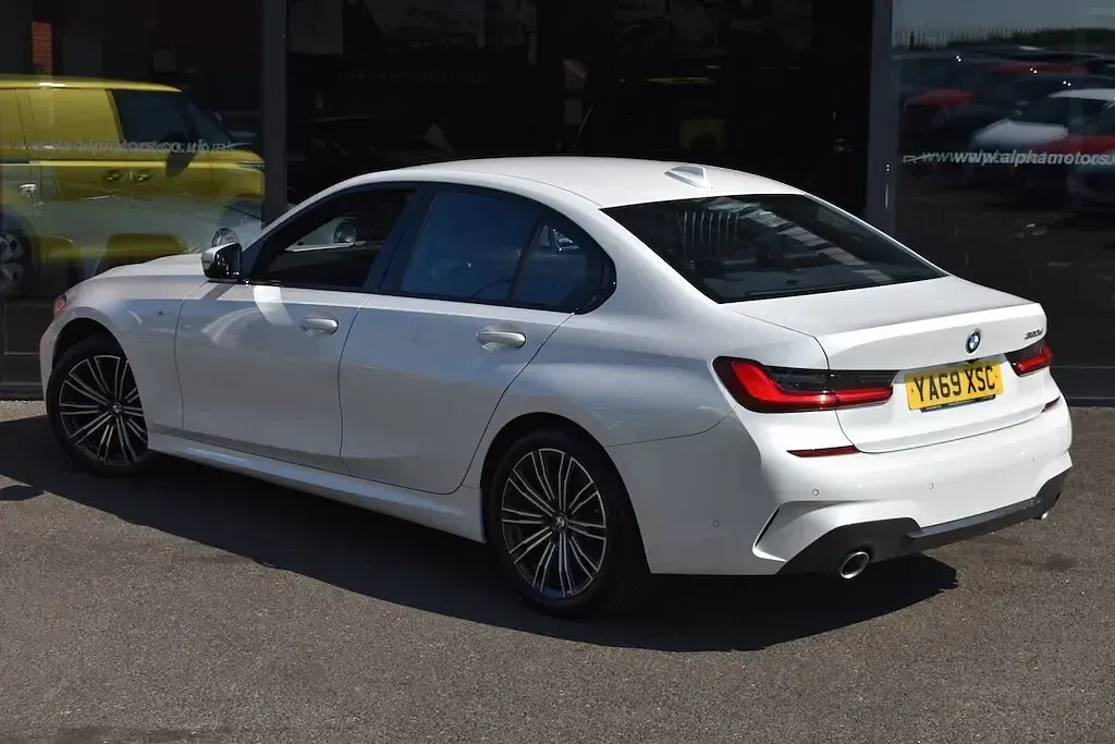 Used BMW 320 M Sport 2019 White Sedan